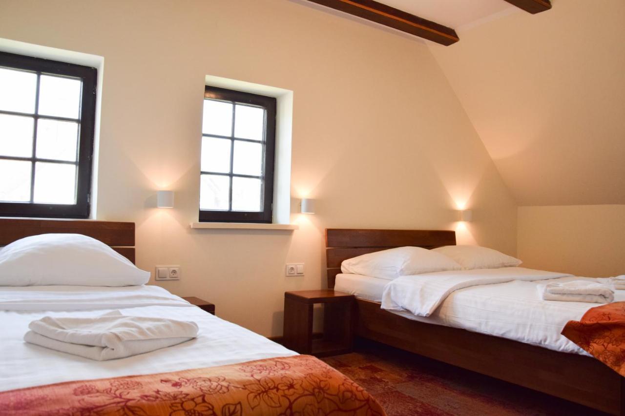 Hotel Stara Kuznia Mazurska à Węgorzewo Extérieur photo