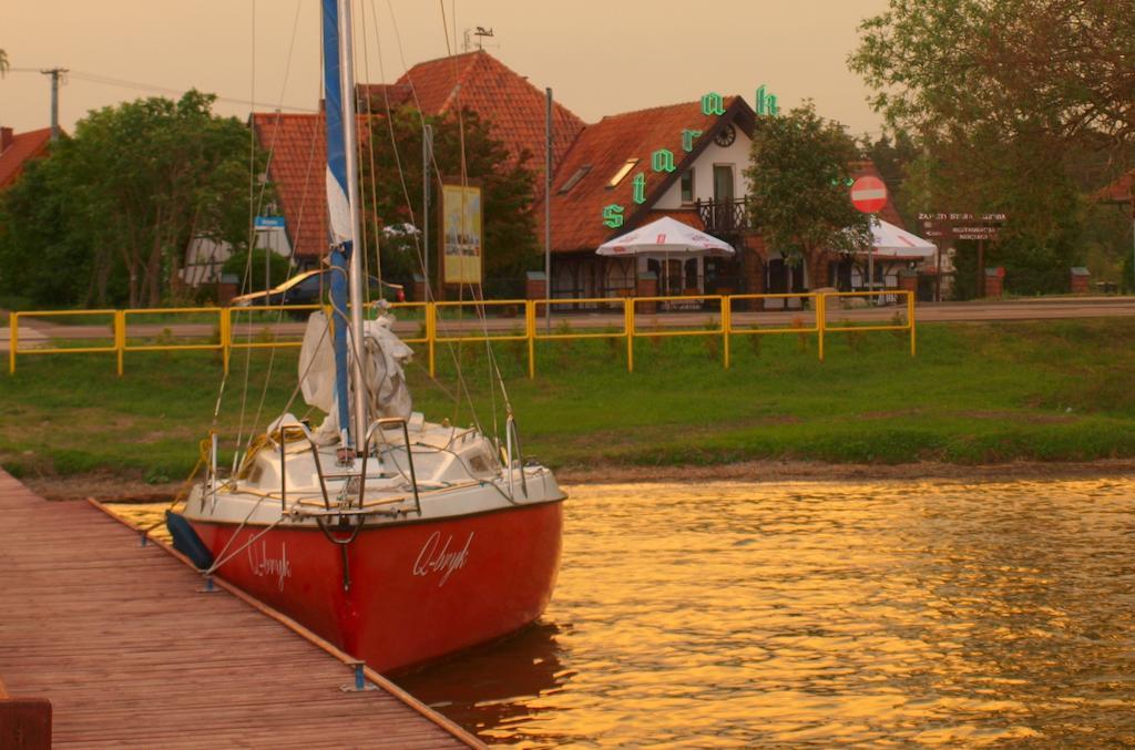 Hotel Stara Kuznia Mazurska à Węgorzewo Extérieur photo