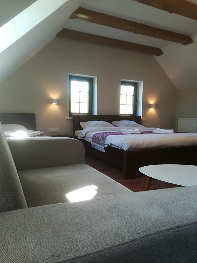 Hotel Stara Kuznia Mazurska à Węgorzewo Extérieur photo