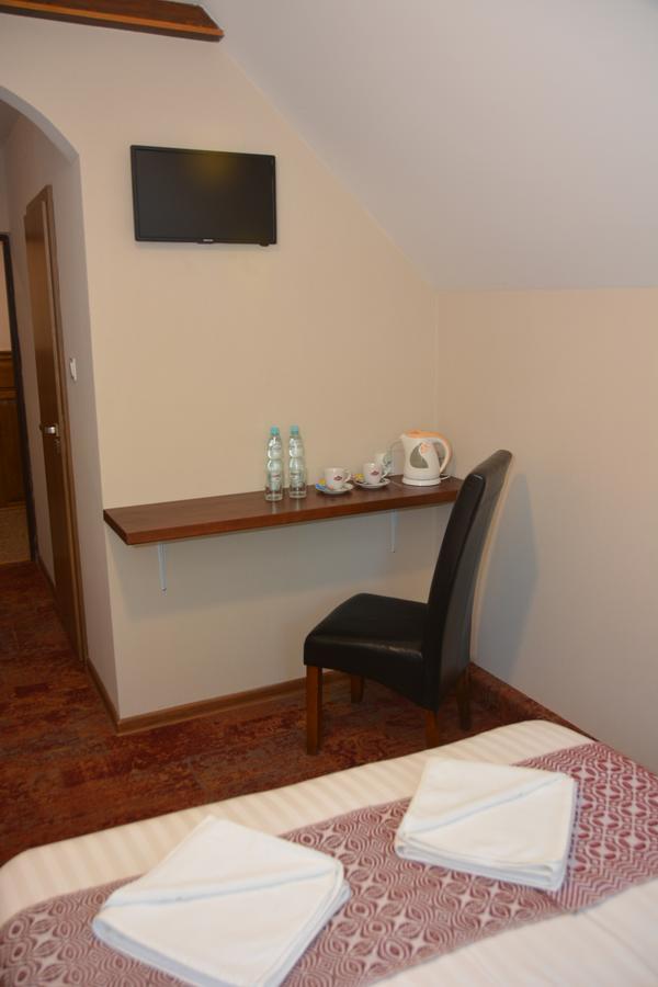 Hotel Stara Kuznia Mazurska à Węgorzewo Extérieur photo