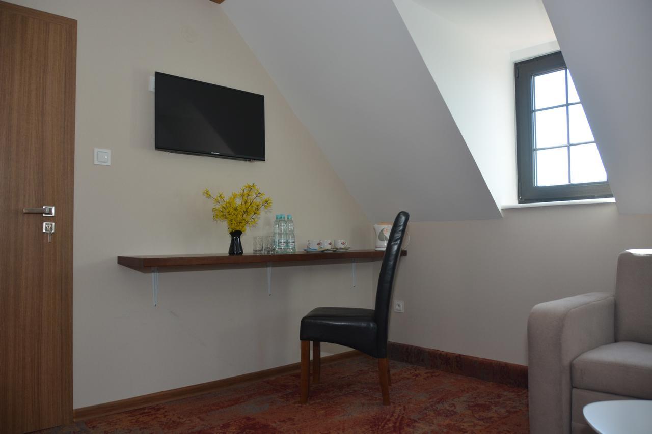 Hotel Stara Kuznia Mazurska à Węgorzewo Extérieur photo